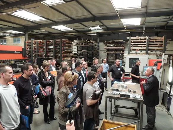 trouvez un artisan qualifié en île-de-france pour tous vos travaux de rénovation, décoration, plomberie, électricité et plus encore. devis gratuit et interventions rapides dans toute l’idf.