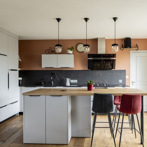 Modernisez votre cuisine à Suresnes sans souci découvrez notre sélection de cuisines modernes à suresnes : design contemporain, matériaux de qualité et aménagements sur mesure pour un espace fonctionnel et élégant. demandez votre devis gratuit !