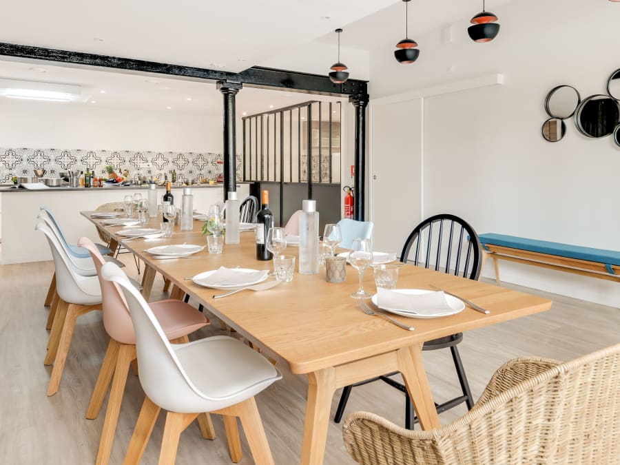 découvrez les meilleures adresses de cuisine à suresnes 92150 : restaurants, bistrots et bonnes tables pour savourer une cuisine variée et raffinée. trouvez l'endroit idéal pour un déjeuner ou un dîner inoubliable à suresnes.