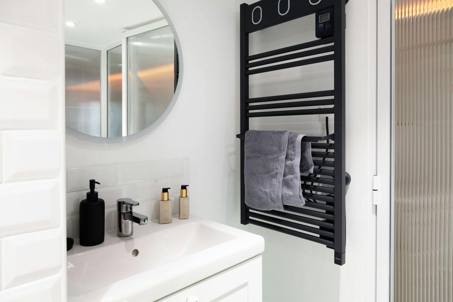 obtenez rapidement un devis personnalisé pour la rénovation de votre salle de bain à suresnes. évaluation gratuite, conseils d'experts et travaux réalisés par des professionnels qualifiés.