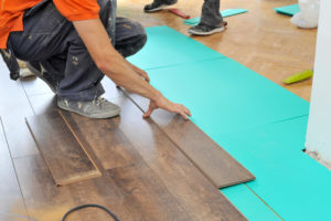 Prix pose parquet : découvrez comment réaliser des économies sur votre projet découvrez toutes les astuces pour réaliser des économies lors de la pose de parquet : conseils pratiques, choix des matériaux et étapes pour un sol élégant à petit prix.