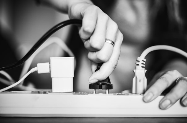 trouvez un &eacute;lectricien qualifi&eacute; &agrave; suresnes pour vos d&eacute;pannages, installations et r&eacute;novations &eacute;lectriques. intervention rapide, services fiables et devis gratuits pour tous vos besoins en &eacute;lectricit&eacute;.