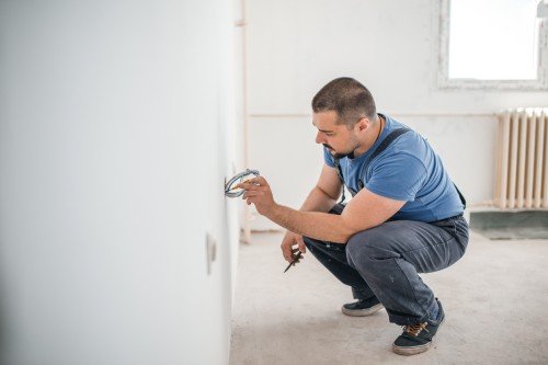 vous recherchez un &eacute;lectricien qualifi&eacute; &agrave; suresnes ? profitez de services rapides et fiables pour tous vos travaux d