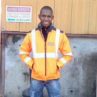 besoin d'un électricien à suresnes ? intervention rapide, dépannage, installation et rénovation électrique. service fiable et devis gratuit. contactez-nous dès maintenant !