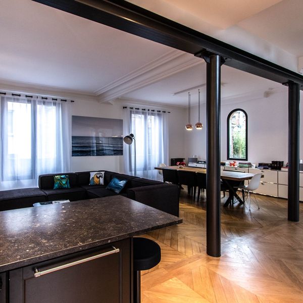 d&eacute;couvrez nos services de peinture pour maison &agrave; suresnes : r&eacute;novation int&eacute;rieure et ext&eacute;rieure, finitions soign&eacute;es et conseils personnalis&eacute;s pour sublimer votre habitat.