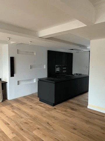 faites poser votre parquet à suresnes par des professionnels qualifiés. installation soignée, conseils personnalisés et devis gratuit pour tous types de parquets : flottant, massif ou stratifié.
