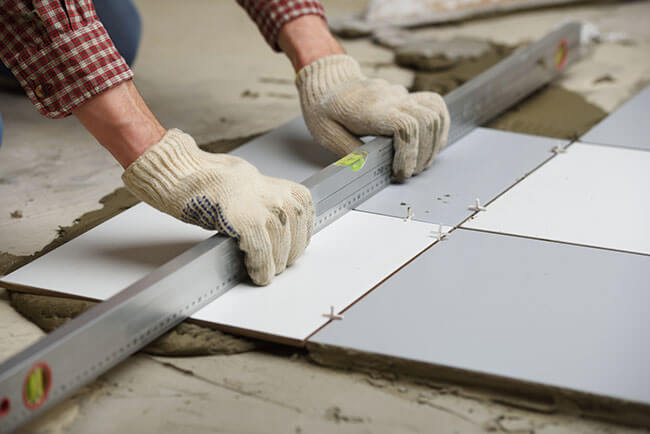 d&eacute;couvrez les tarifs des carreleurs &agrave; suresnes : conseils, estimation de prix au m&sup2;, devis gratuits et services professionnels pour vos travaux de carrelage.