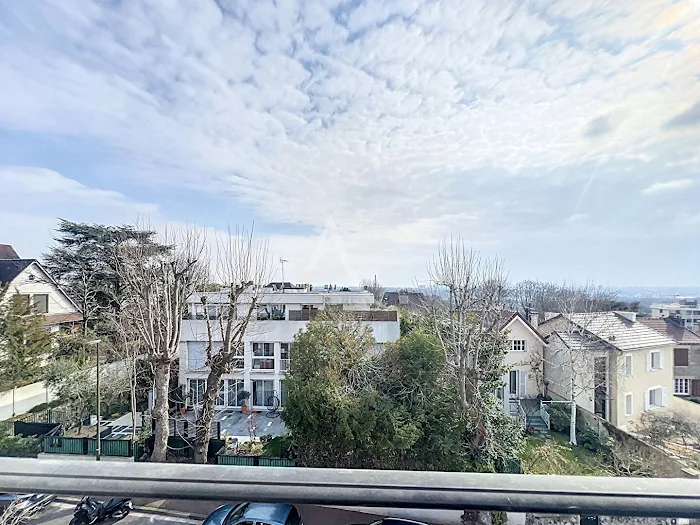 d&eacute;couvrez les prix pour la r&eacute;novation &agrave; suresnes : conseils, astuces et exemples de devis pour estimer au mieux votre projet de travaux dans cette commune des hauts-de-seine.