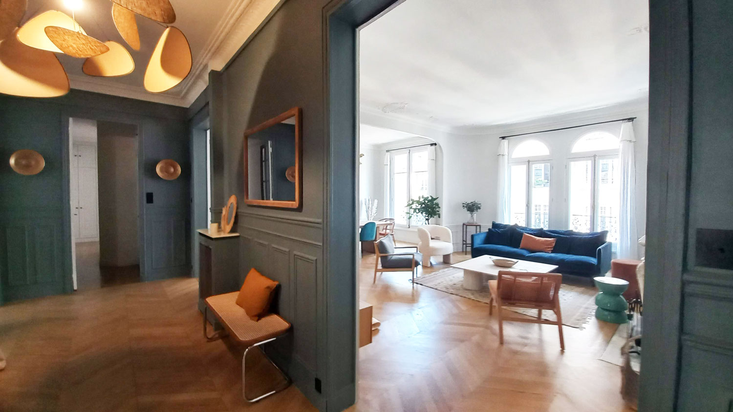 découvrez nos conseils et inspirations pour la rénovation d'un appartement haussmannien : astuces, choix de matériaux et idées déco pour sublimer l'élégance parisienne tout en modernisant votre intérieur.