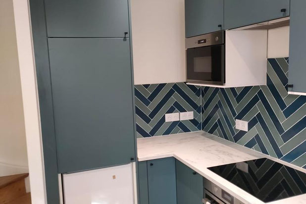 confiez la rénovation de votre cuisine à suresnes à nos experts. transformez votre espace avec des idées modernes, des matériaux de qualité et un accompagnement personnalisé pour un résultat à la hauteur de vos attentes.