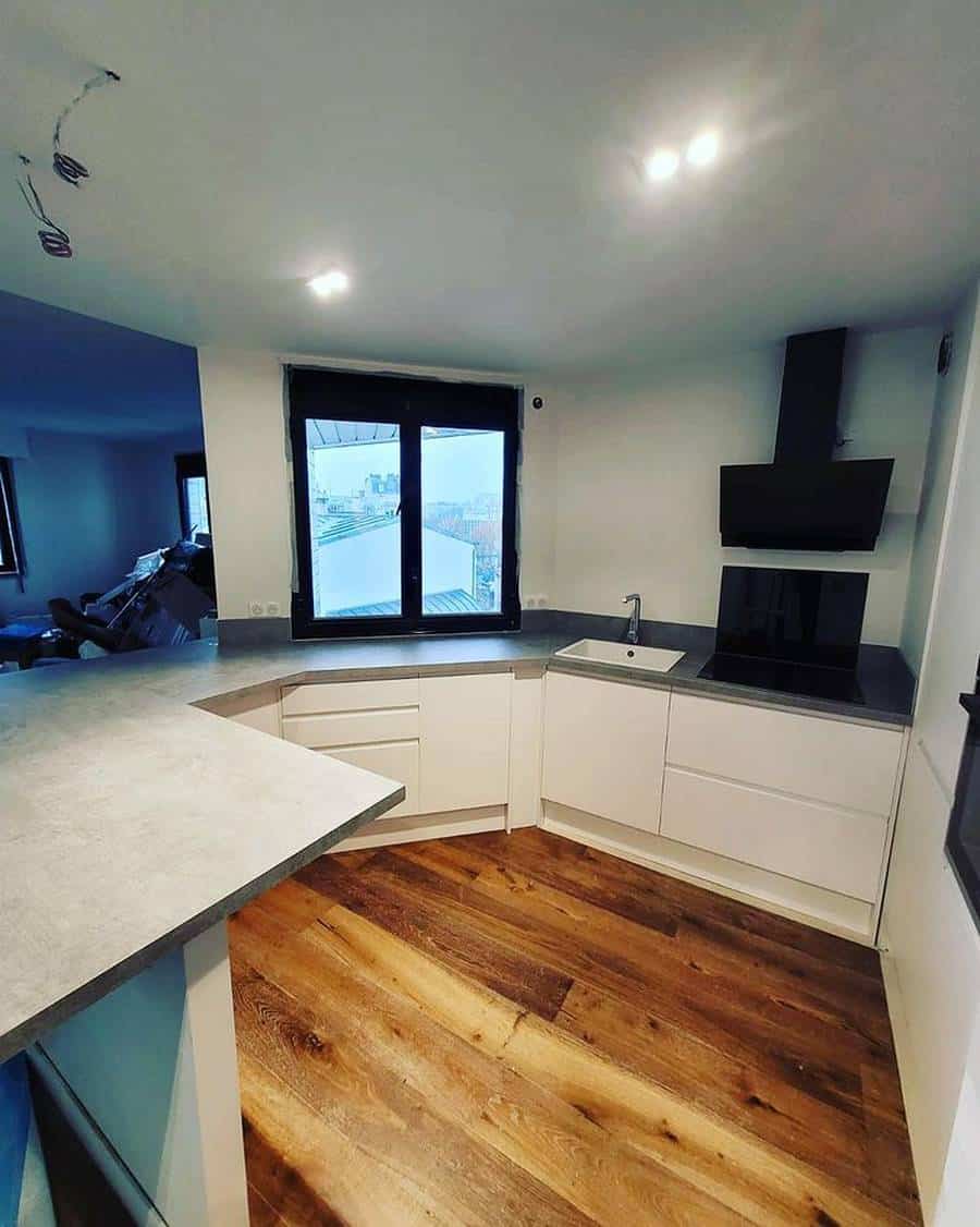 confiez la rénovation de votre cuisine à suresnes à des experts. modernisation, optimisation de l'espace et décoration sur-mesure pour une cuisine fonctionnelle et élégante. devis gratuit.