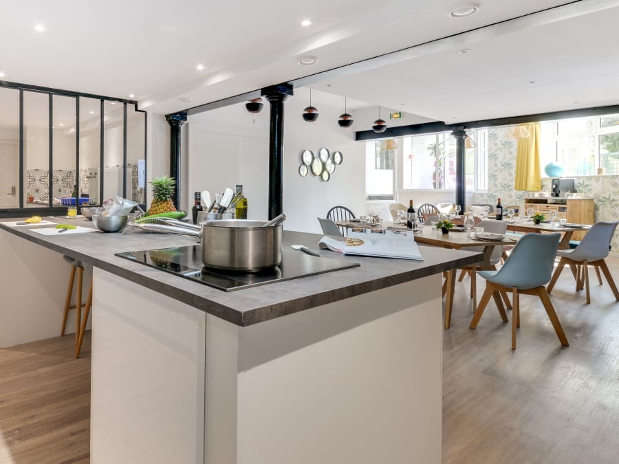 La rénovation de cuisine à Suresnes clé en main donnez un nouveau souffle à votre cuisine à suresnes grâce à nos services de rénovation sur mesure. qualité, conseils personnalisés et finitions soignées pour transformer votre espace culinaire.