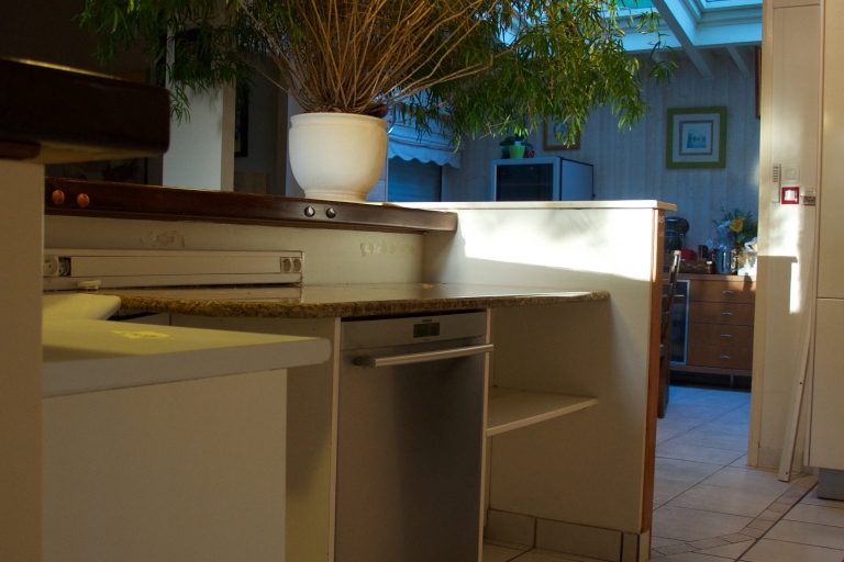 confiez la r&eacute;novation de votre cuisine &agrave; suresnes &agrave; des experts. conseils personnalis&eacute;s, mat&eacute;riaux de qualit&eacute; et accompagnement sur-mesure pour transformer votre espace selon vos envies.