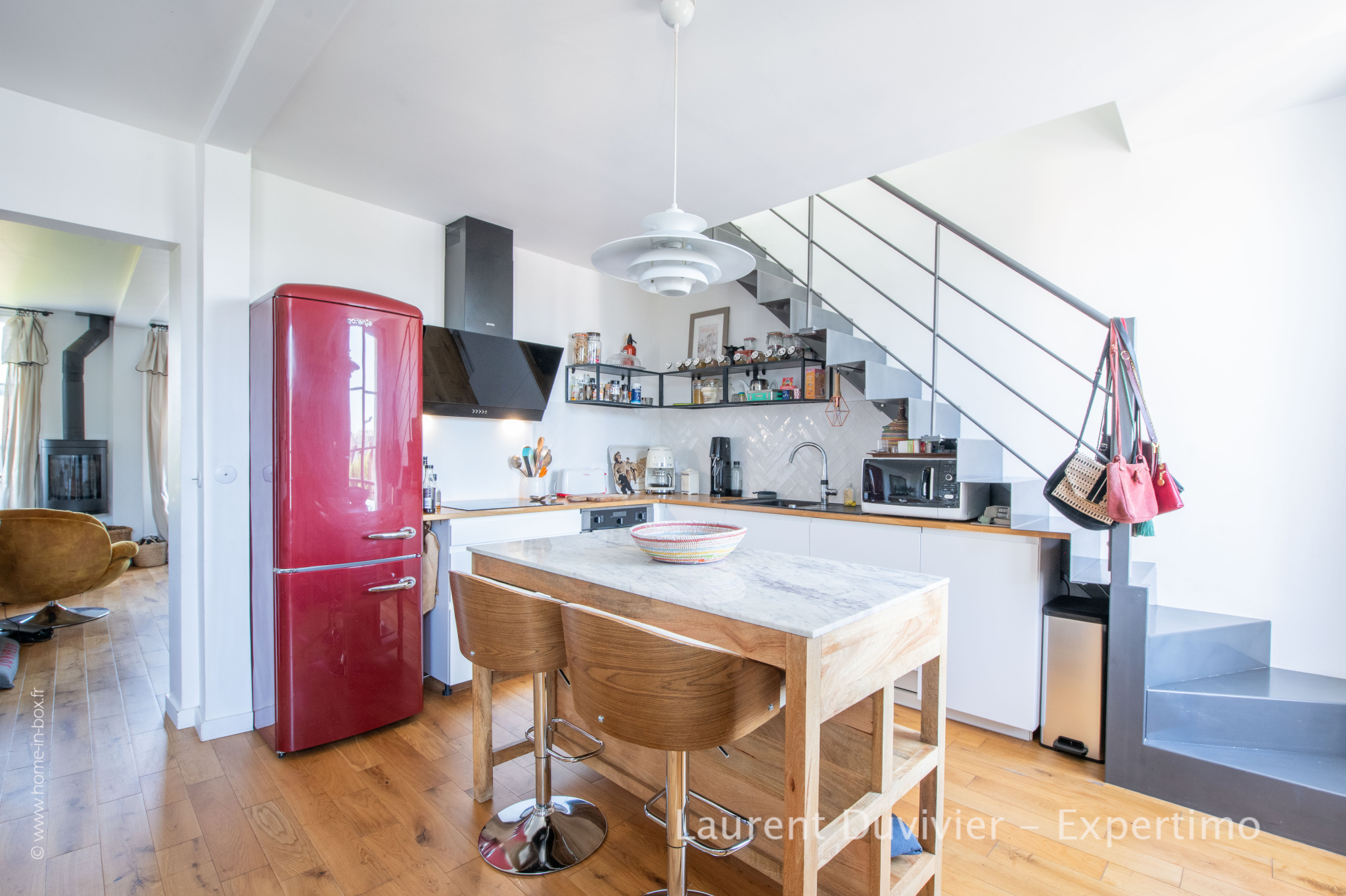 confiez la r&eacute;novation de votre cuisine &agrave; suresnes &agrave; des experts. modernisation, agencement, conseils sur mesure et devis gratuit pour une cuisine fonctionnelle et esth&eacute;tique.