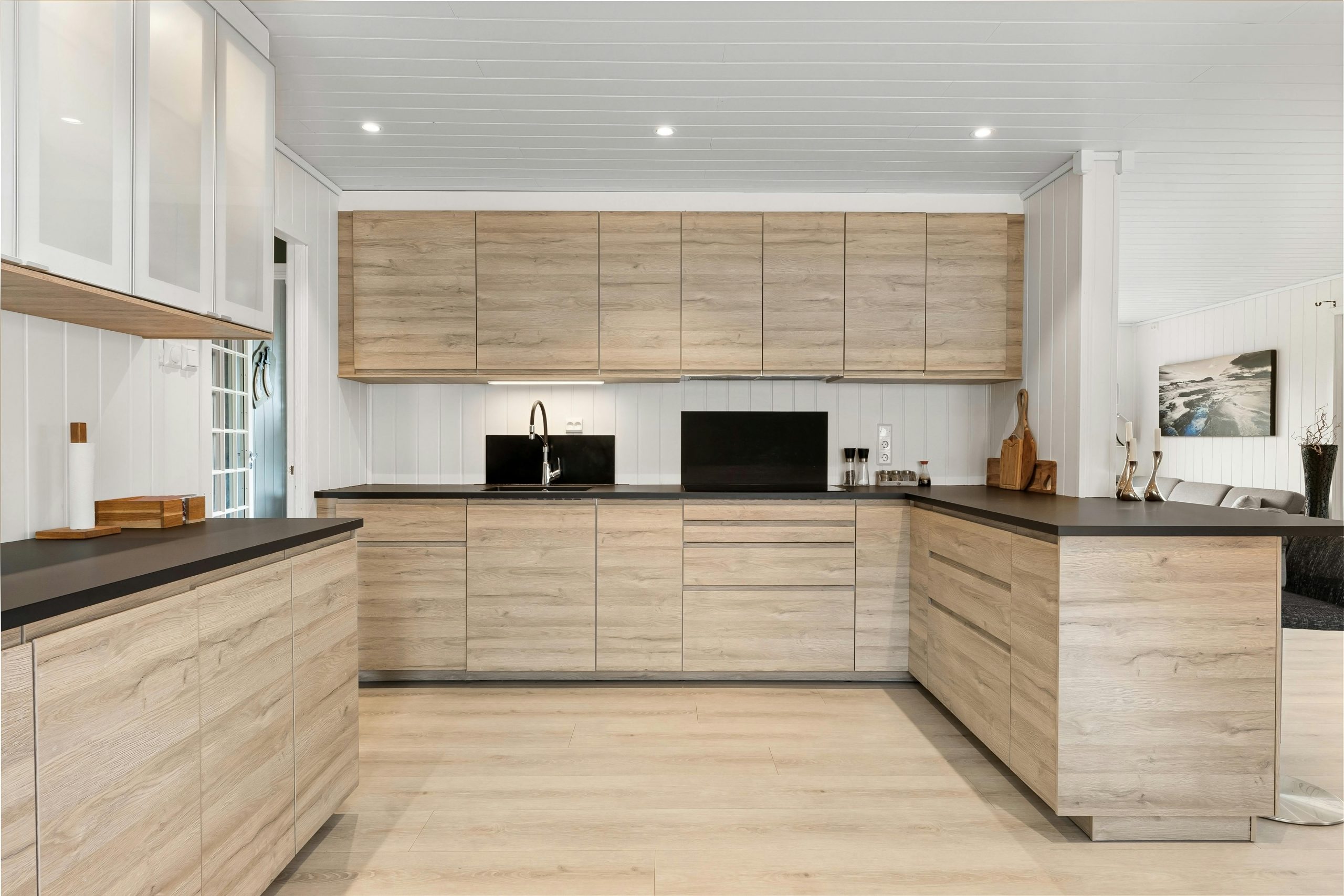 d&eacute;couvrez nos services de r&eacute;novation en &icirc;le-de-france : travaux de qualit&eacute; pour appartements, maisons et locaux professionnels. devis gratuit et accompagnement sur-mesure pour tous vos projets de r&eacute;novation.