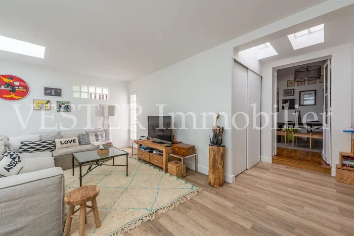 découvrez nos services de rénovation immobilière à suresnes 92150 : rénovation d'appartements, maisons et locaux professionnels. qualité, rapidité et conseils personnalisés pour valoriser votre bien immobilier.