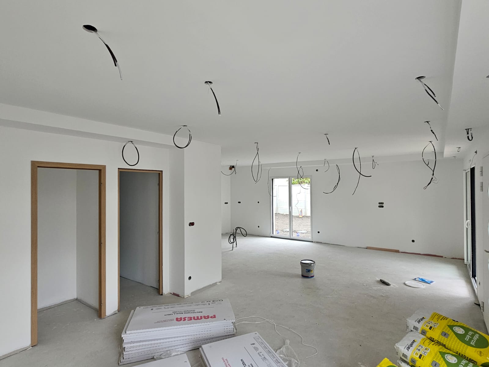 d&eacute;couvrez nos solutions de r&eacute;novation int&eacute;rieure pour transformer votre maison ou appartement : conseils, id&eacute;es d&eacute;co, et accompagnement personnalis&eacute; pour un int&eacute;rieur &agrave; votre image.