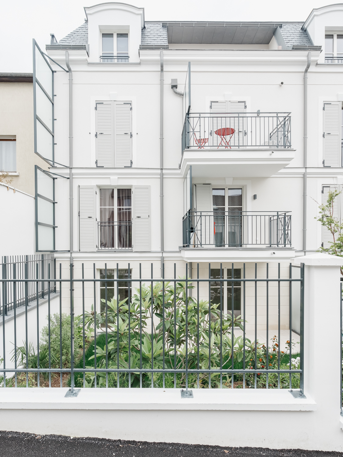 d&eacute;couvrez notre service de r&eacute;novation de luxe &agrave; suresnes : transformation haut de gamme de votre int&eacute;rieur avec mat&eacute;riaux d&rsquo;exception, design sur-mesure et accompagnement personnalis&eacute; tout au long de votre projet.