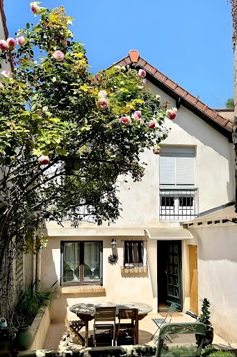 confiez votre projet de r&eacute;novation de luxe &agrave; suresnes &agrave; des experts. transformez votre int&eacute;rieur avec des prestations haut de gamme, conseils sur mesure et finitions d&rsquo;exception.