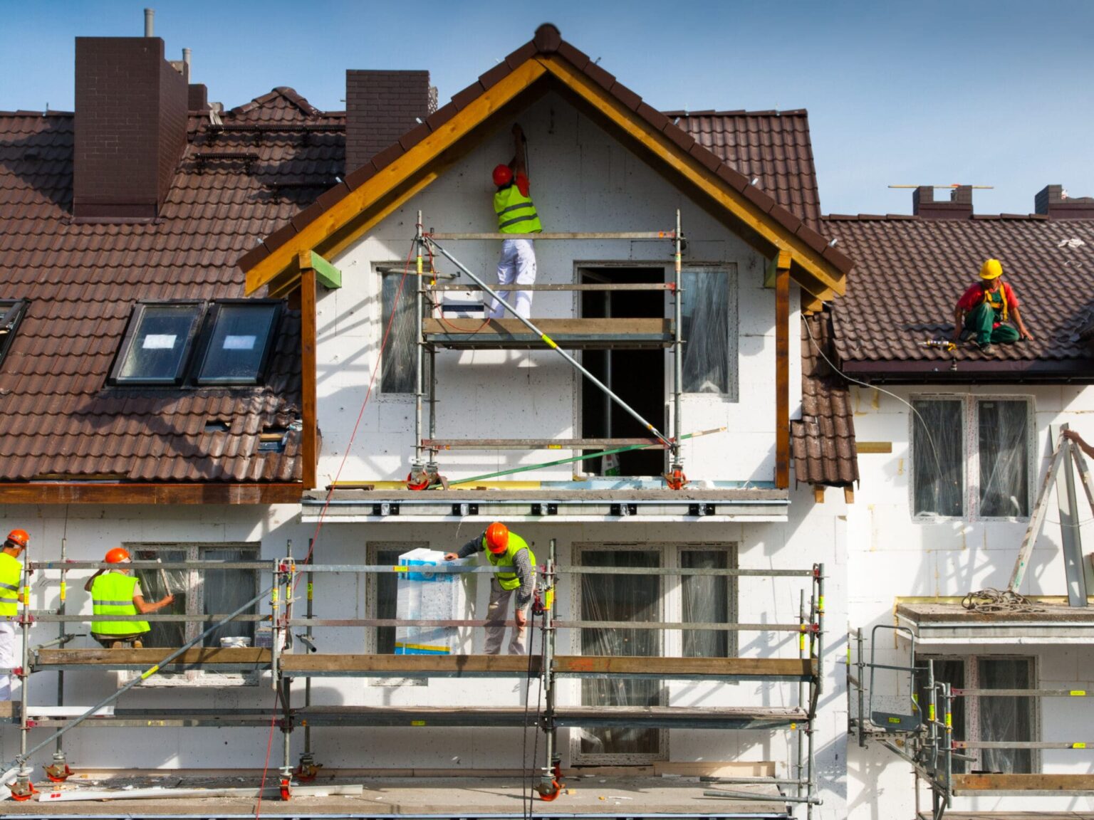 d&eacute;couvrez nos conseils et astuces pour r&eacute;ussir la r&eacute;novation de votre maison. am&eacute;liorez votre confort, valorisez votre bien et r&eacute;alisez des travaux adapt&eacute;s &agrave; vos besoins et &agrave; votre budget.