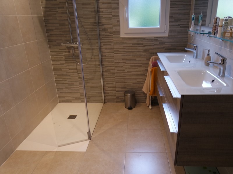 confiez la r&eacute;novation de votre salle de bain &agrave; suresnes &agrave; des experts qualifi&eacute;s. solutions sur-mesure, mat&eacute;riaux de qualit&eacute; et finitions soign&eacute;es pour transformer votre espace selon vos envies.