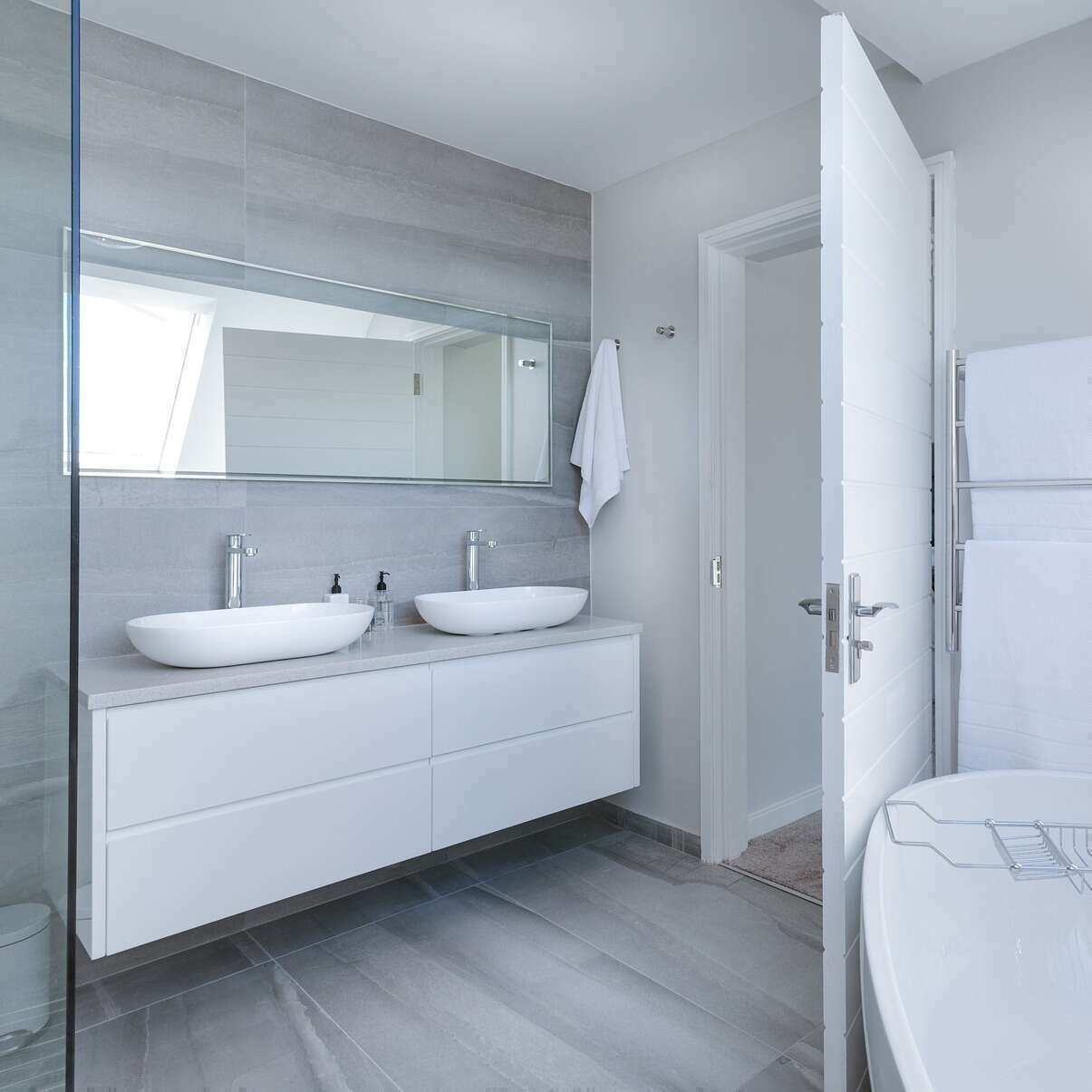 confiez vos travaux de r&eacute;novation &agrave; suresnes &agrave; des professionnels qualifi&eacute;s. r&eacute;novation int&eacute;rieure, ext&eacute;rieure, conseils personnalis&eacute;s et devis gratuit pour optimiser votre habitat.