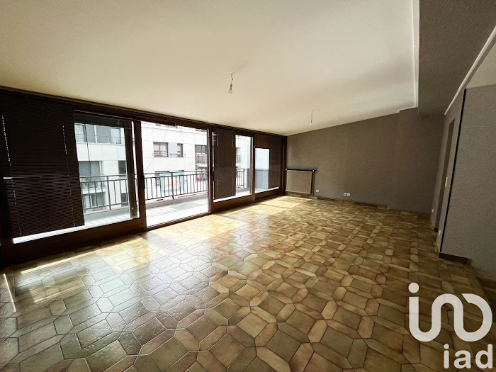 vous souhaitez r&eacute;nover un appartement &agrave; suresnes ? d&eacute;couvrez nos conseils, id&eacute;es et solutions pour r&eacute;ussir votre projet de r&eacute;novation et optimiser la valeur de votre bien immobilier.