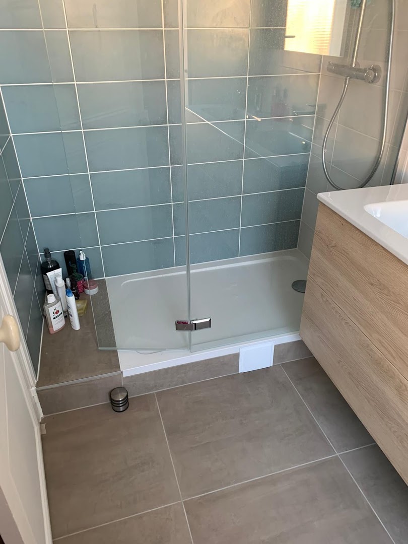 Solutions pour une salle de bain fonctionnelle à Suresnes découvrez comment créer une salle de bain fonctionnelle à suresnes : astuces de rangement, aménagements modernes et conseils pour optimiser l’espace tout en préservant le style.