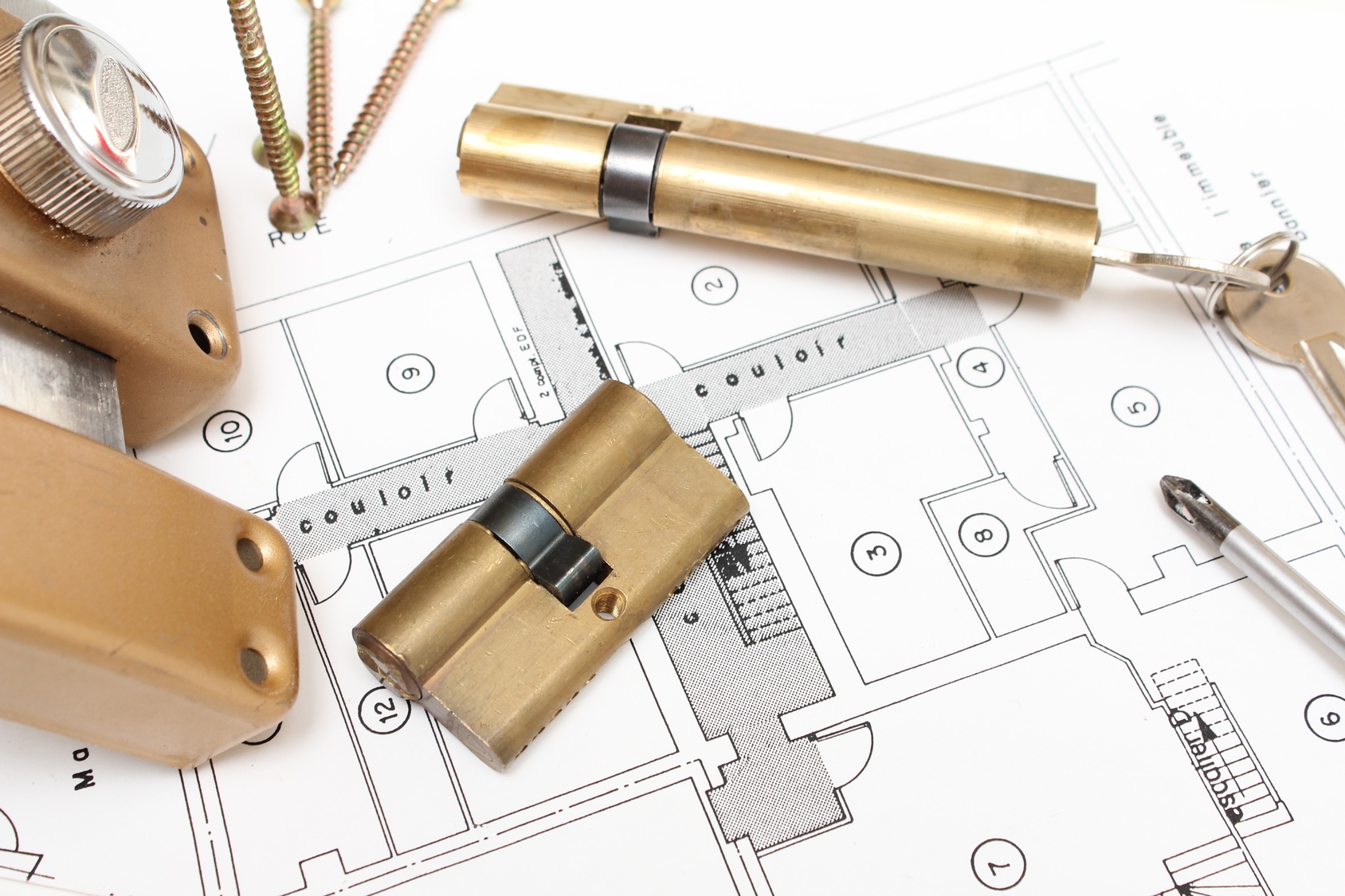 besoin d'un serrurier en urgence à suresnes ? intervention rapide 24h/24 et 7j/7 pour ouverture de porte, changement de serrure et dépannage professionnel. devis gratuit.