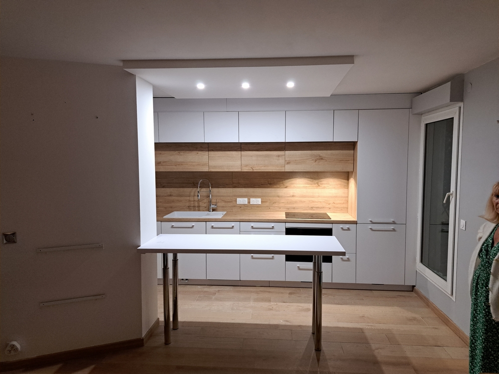 besoin de travaux intérieurs à suresnes ? rénovation, aménagement, peinture et décoration par des professionnels qualifiés. demandez votre devis gratuit dès maintenant !