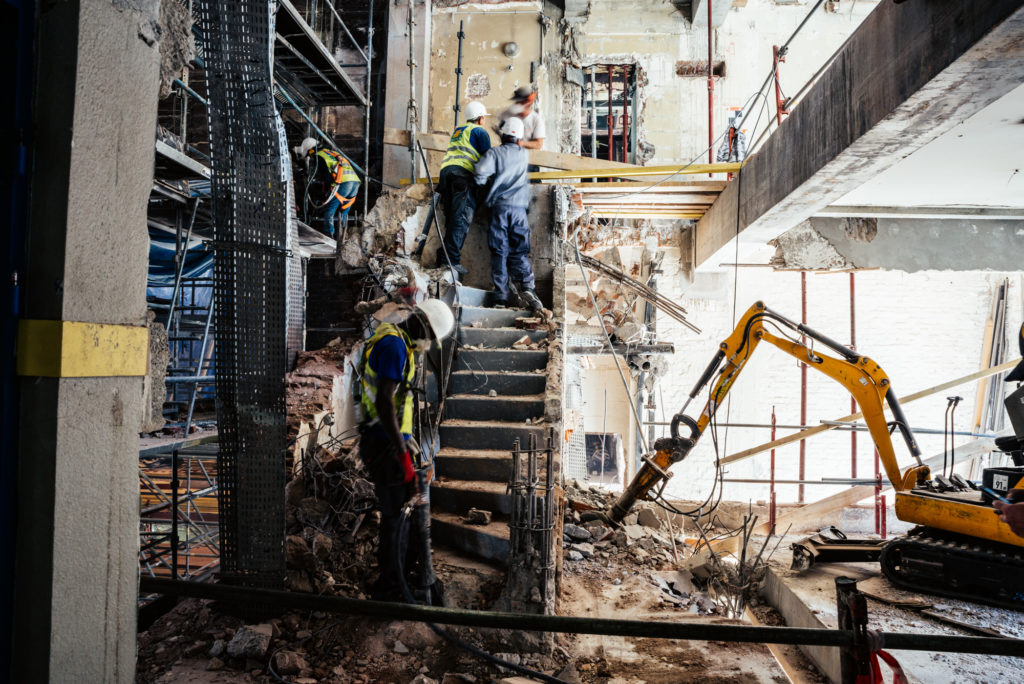 travaux appartement Suresnes trouvez les meilleurs services de travaux à suresnes : rénovation, construction, dépannage, artisans qualifiés pour tous vos projets immobiliers résidentiels et professionnels.