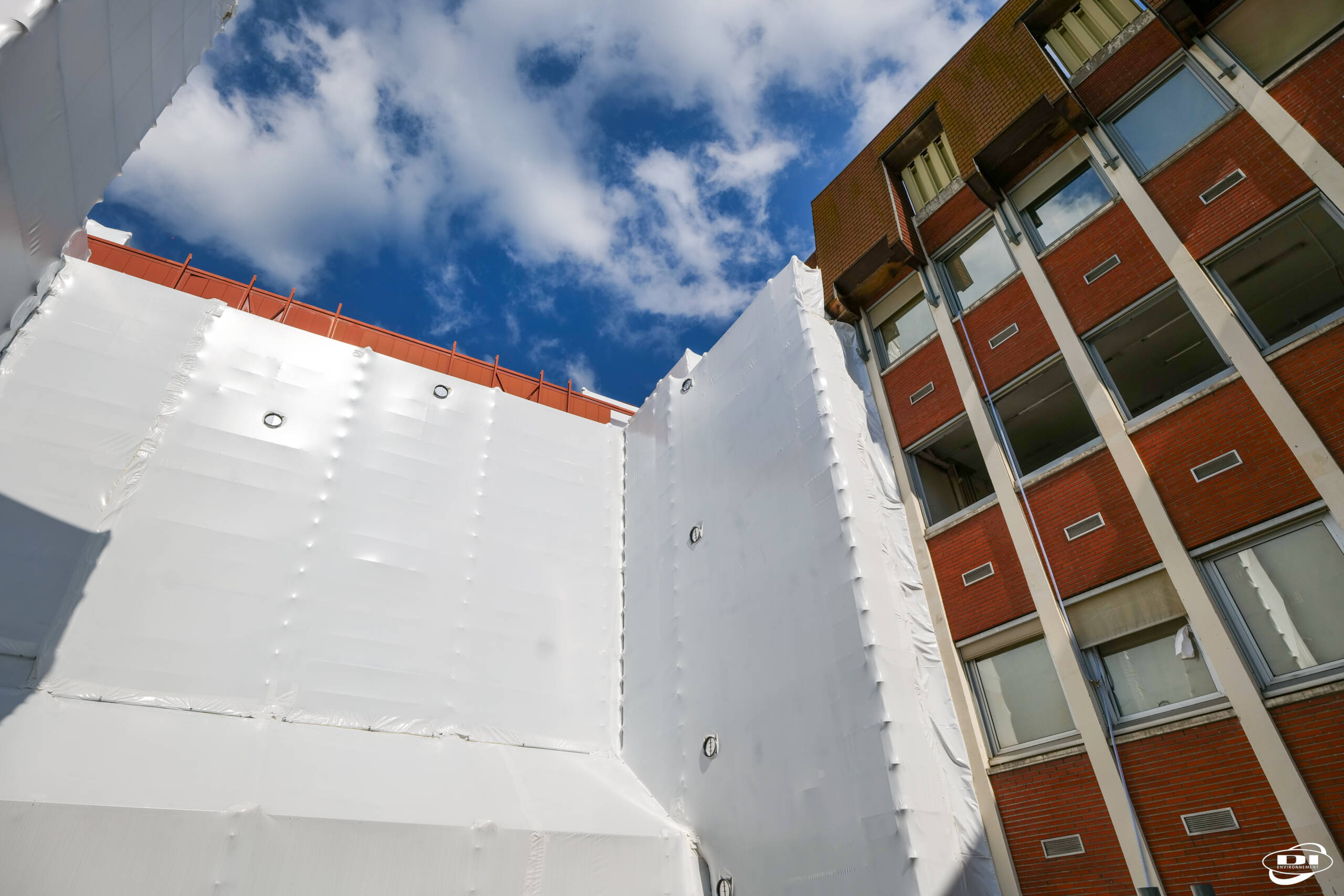 d&eacute;couvrez les meilleurs professionnels pour vos travaux &agrave; suresnes : r&eacute;novation, construction, am&eacute;nagement int&eacute;rieur et ext&eacute;rieur. comparez les offres et r&eacute;alisez votre projet en toute confiance.