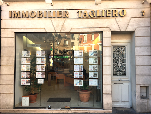 découvrez notre agence immobilière à suresnes, spécialisée dans la vente, l'achat et la location de biens immobiliers. profitez d'un accompagnement personnalisé pour tous vos projets immobiliers à suresnes.