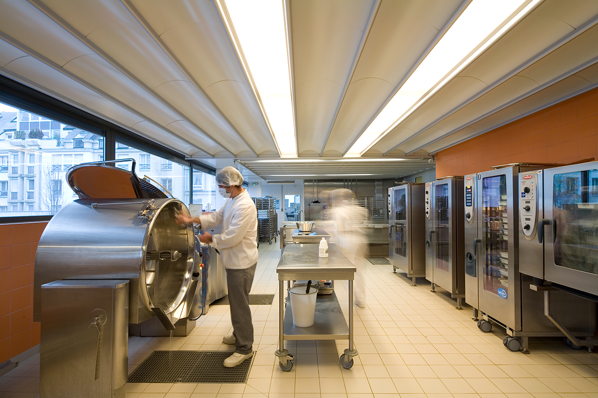 d&eacute;couvrez nos services professionnels de r&eacute;novation de cuisine &agrave; suresnes pour transformer votre espace en un lieu moderne et fonctionnel. expertise et qualit&eacute; garanties.