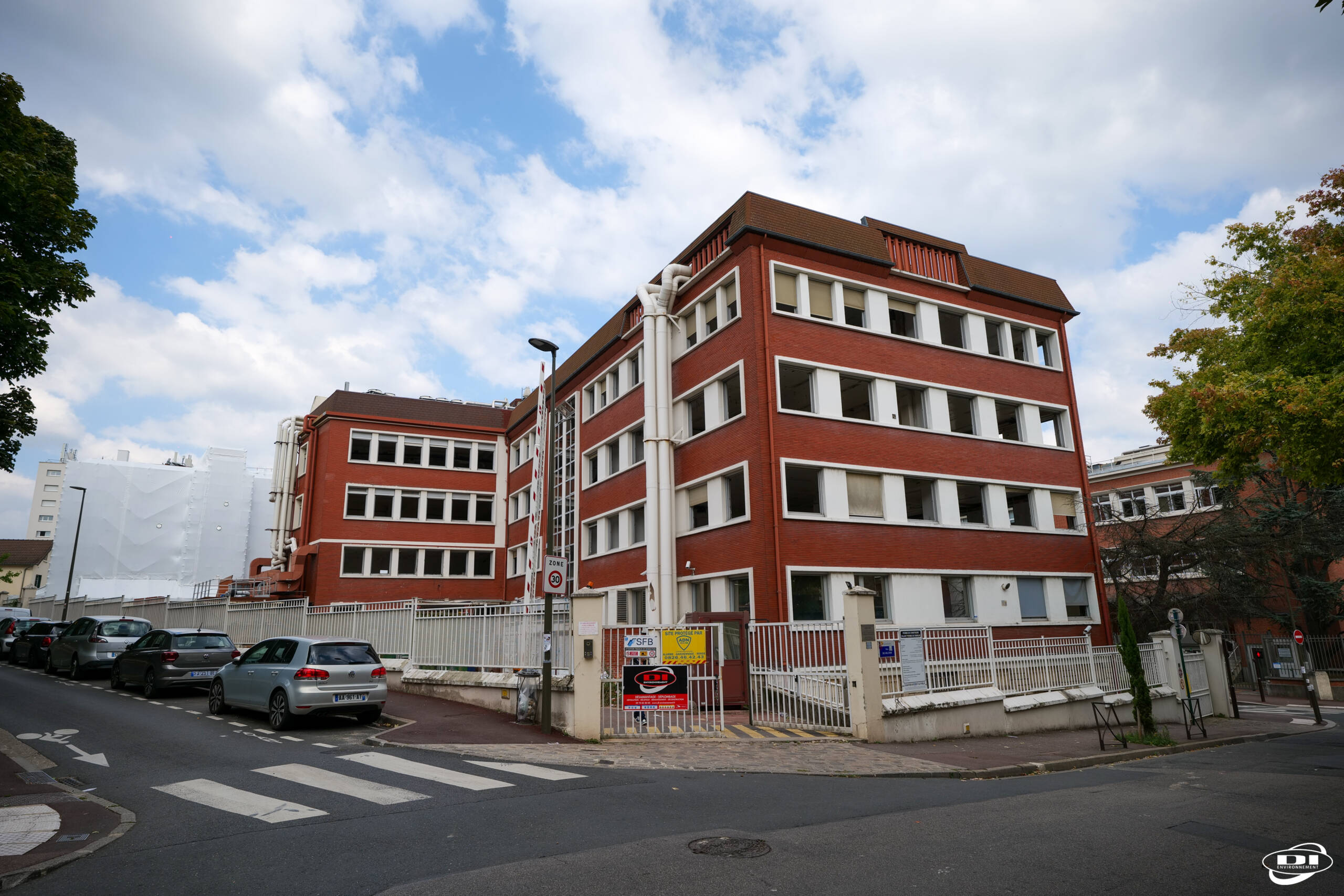 service de r&eacute;novation rapide &agrave; suresnes pour vos projets de maison, avec des experts fiables et des r&eacute;sultats de qualit&eacute;.